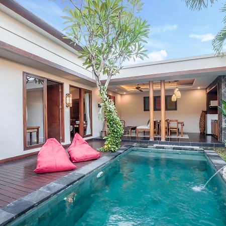 Gaing Mas Jimbaran Villas By Gaing Mas Group Eksteriør billede